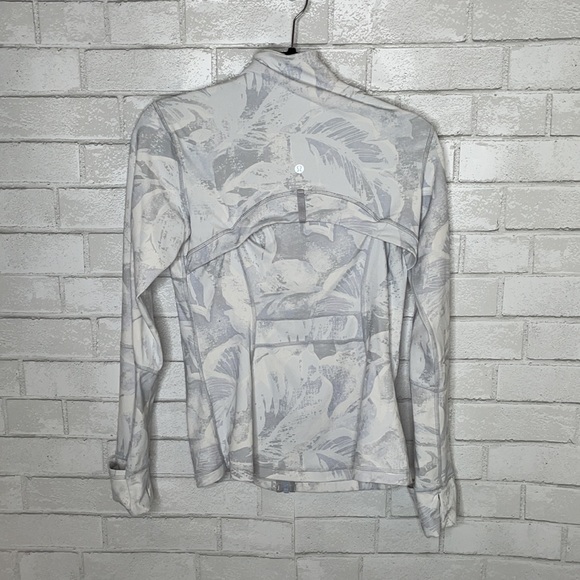 Lululemon White/Grey Patterned Define Jacket - Picture 9 of 12